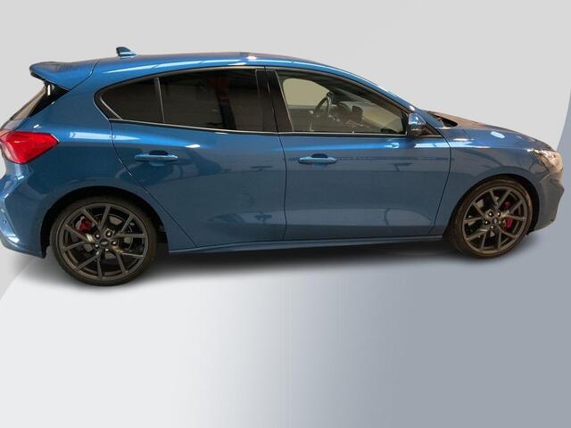Ford FOCUS 2.3 EcoBoost ST-3 | Adaptive cruise control | Winter Pack | Head up Display | Sper differentieel | Bang & Olufsen | Achteruitrijcamera