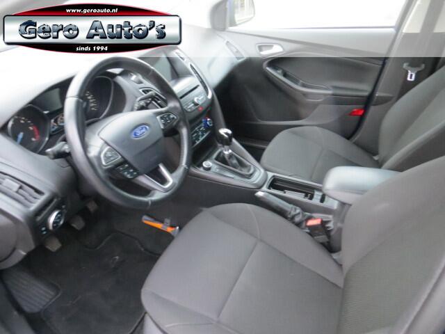 Ford FOCUS 1.5 TDCI Lease Edition hatchback airco ecc lmv etc