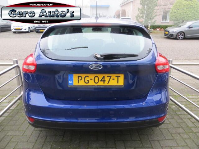 Ford FOCUS 1.5 TDCI Lease Edition hatchback airco ecc lmv etc