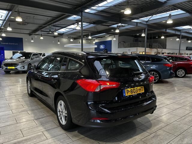 Ford FOCUS Wagon EcoBoost Hybrid 125pk Trend Edition | Cruise | Airco | Camera | 4 seizoen banden | Navi |