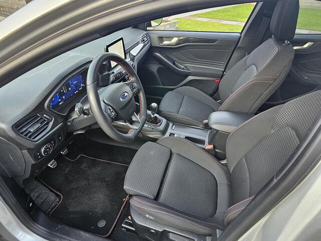 Ford FOCUS Wagon 1.0 EcoBoost Hybrid ST Line X Business Navi, Panoramadak, Blis, El Klep, 18", Full Led, AGR Stoelen!, Winterpack