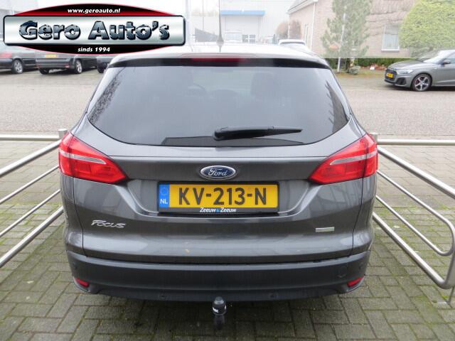 Ford FOCUS Wagon 1.0 Titanium station vol opties ,oa airco ecc ,stuurverwarming etc