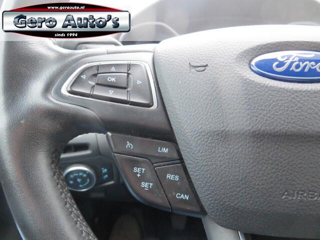 Ford FOCUS Wagon 1.0 Titanium station vol opties ,oa airco ecc ,stuurverwarming etc