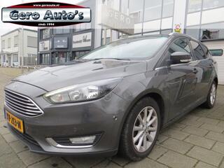 ford-focus-wagon-1.0-titanium-stati