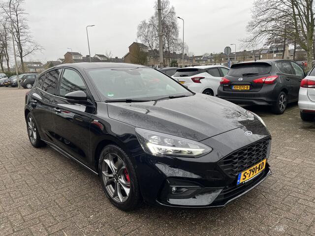 Ford FOCUS 1.0 EcoBoost ST-line Business Winterpack Automaat