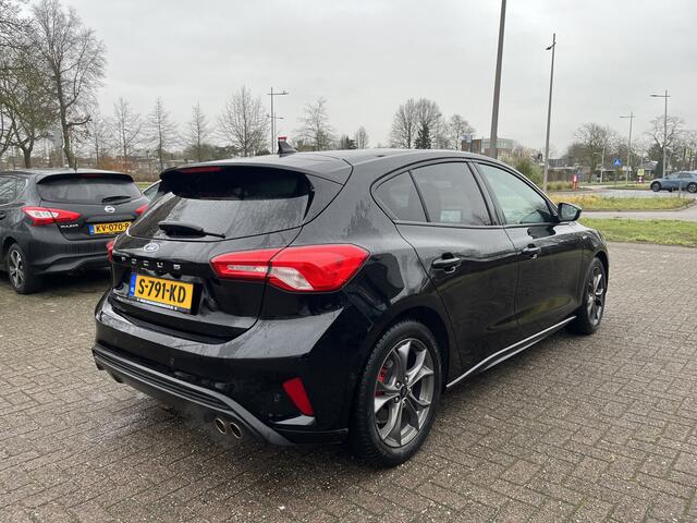 Ford FOCUS 1.0 EcoBoost ST-line Business Winterpack Automaat