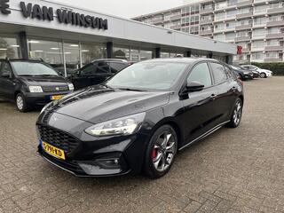 ford-focus-1.0-ecoboost-st-line-bus