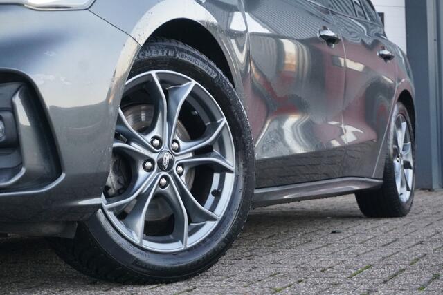 Ford FOCUS Wagon 1.0 125 PK EcoBoost ST Line | TREKHAAK | CLIMATE |