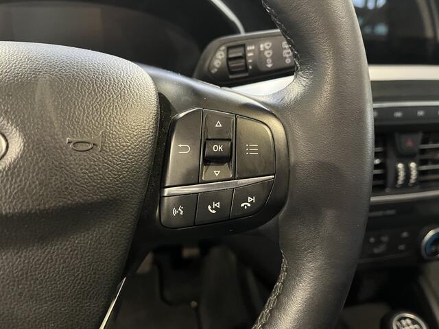 Ford FOCUS Wagon EcoBoost Hybrid 125 pk Trend Edition | Trekhaak | Camera | LED | AGR stoel | 4 seiz. banden | 100% dealer onderh.