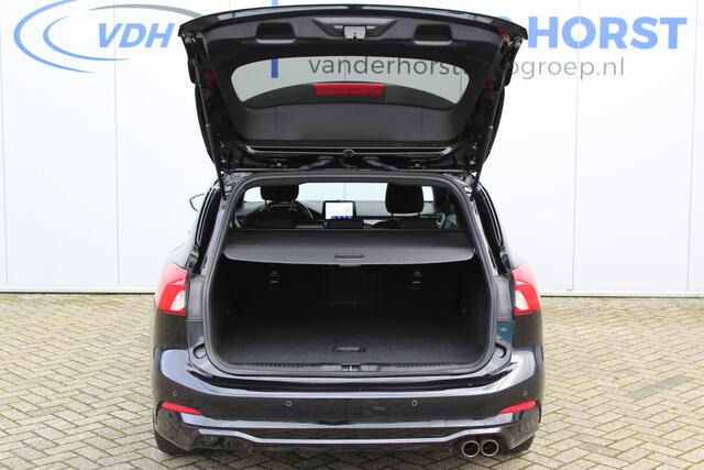 Ford FOCUS Wagon 1.0-125pk EcoBoost Mild-Hybrid ST-Line X . Luxe, correct nette en goed onderhouden Ford Focus Wagon ! Volautm. airco dual, navigatie, telefoonvoorb., camera, stuur-, stoel- en voorraamverwarming, head-up-display, elektr. trekhaak, LED verlichting et