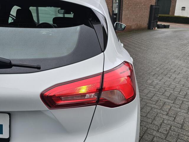 Ford FOCUS 1.5i EcoB. 110kW ST-Line Business 150pk Navi, Winterpack, Led, Half Leder, 18", Afn. Trekhaak.