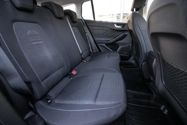 Ford FOCUS 1.0 EcoBoost Active Business Automaat All-in rijklrprs| Apple cp/Android auto | winterpack!