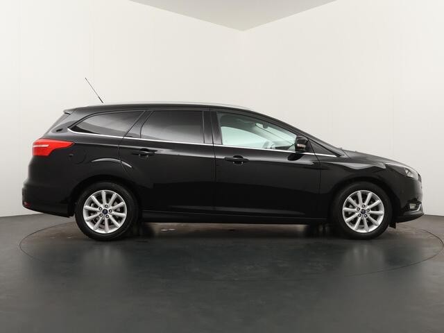 Ford FOCUS Wagon 1.0 Titanium | 100.070 KM | Trekhaak | Airco |
