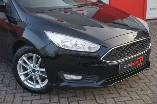 Ford FOCUS Wagon 1.0 Titanium | Climate Control | Cruise Control | Trekhaak |