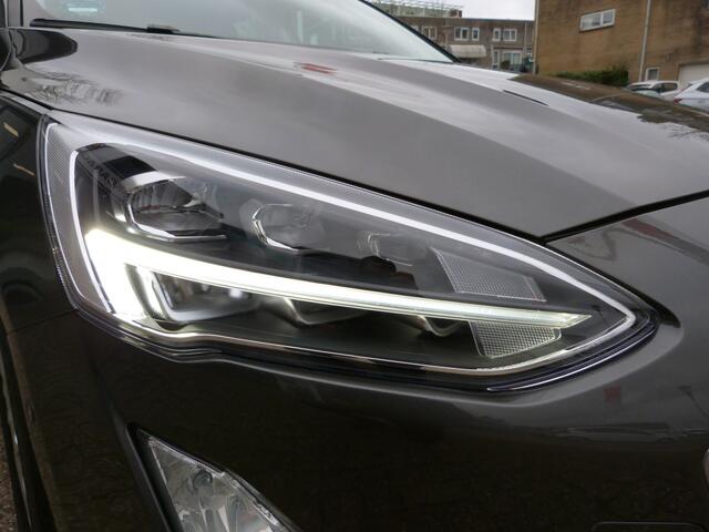 Ford FOCUS Wagon 1.5 Titanium Automaat,Camera,Led,vol Optie's