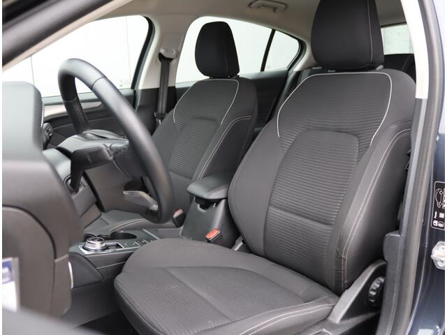 Ford FOCUS 1.0 EcoBoost Titanium Business | Keyless | Navigatie | Org. NL