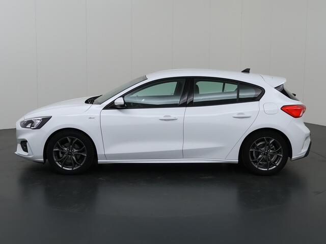 Ford FOCUS 1.0 EcoBoost Hybrid ST Line Business | Trekhaak | Navigatie | Parkeercamera | Parkeersensoren |