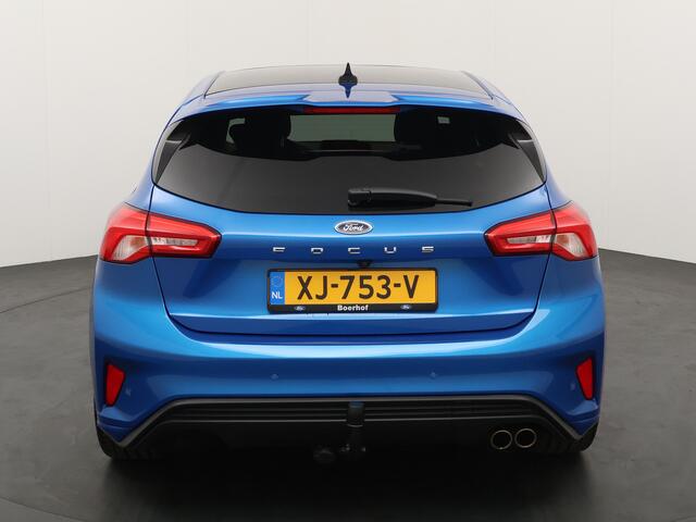 Ford FOCUS EcoBoost 125 pk ST Line | Trekhaak | Pano | Winter Pack | B&O | Camera | Adapt. cruise | 1e eig. | 100% dealer onderh.