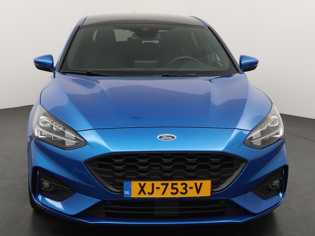 Ford FOCUS EcoBoost 125 pk ST Line | Trekhaak | Pano | Winter Pack | B&O | Camera | Adapt. cruise | 1e eig. | 100% dealer onderh.