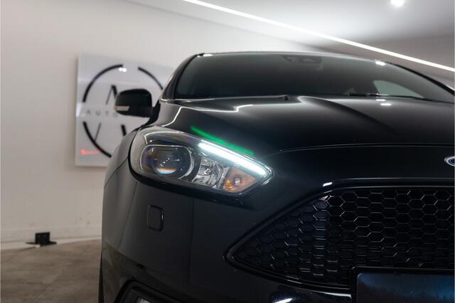Ford FOCUS 2.0 ST 251PK | Bull X | HG Tune | Carplay | Leder | Garantie