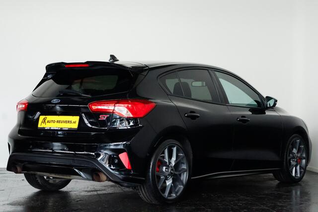 Ford FOCUS 2.3 EcoBoost ST-3 / Recaro / LED / HUD / CarPlay / ACC