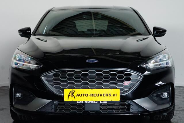 Ford FOCUS 2.3 EcoBoost ST-3 / Recaro / LED / HUD / CarPlay / ACC