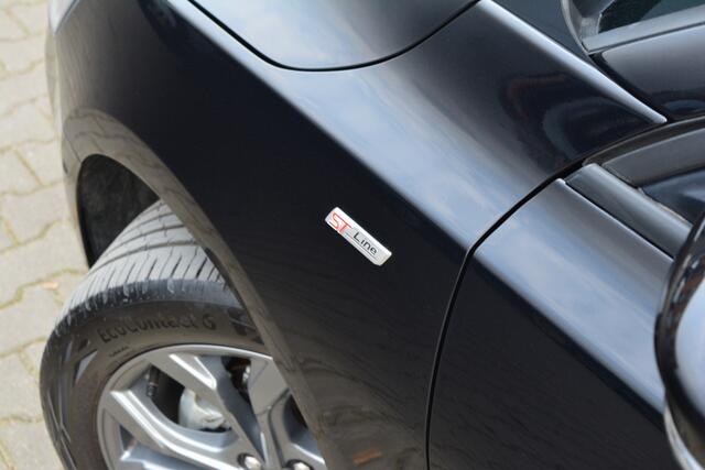 Ford FOCUS Wagon 1.0 EcoBoost Hybrid ST Line | Camera | Pano | Fabrieksgarantie
