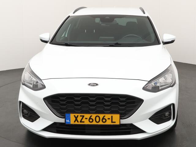 Ford FOCUS Wagon 1.0 EcoBoost ST Line Business | Climate Control | Rode remklauwen | Navigatie | Privacy glass | ISOFIX |