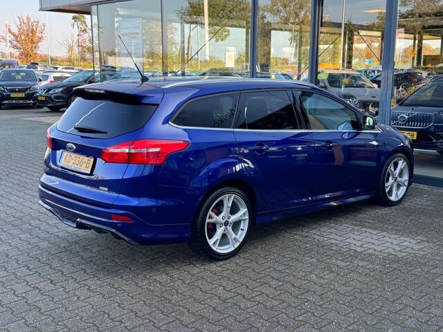 Ford FOCUS 1.0 Titanium - navi - camera - climate control