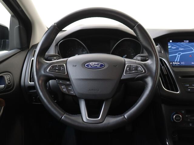 Ford FOCUS Wagon 1.5 Titanium 150pk | Leder | Navigatie | 18" Velgen | Voorruitverwarming | 1500kg Trekgewicht |