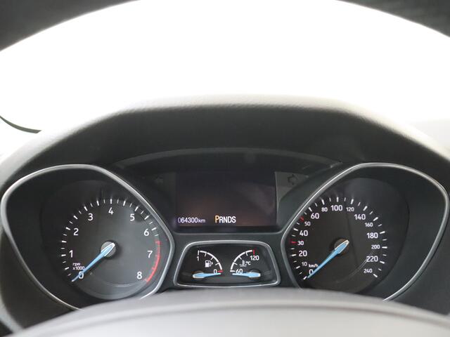 Ford FOCUS Wagon 1.5 Titanium 150pk | Leder | Navigatie | 18" Velgen | Voorruitverwarming | 1500kg Trekgewicht |
