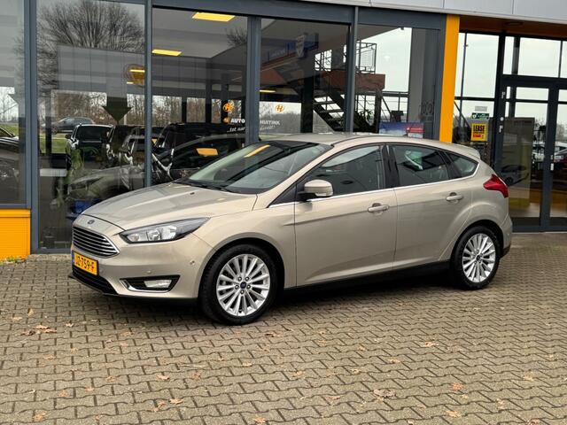 Ford FOCUS 1.0 EcoB. Titanium - stoel/stuurverwarm - camera - navi