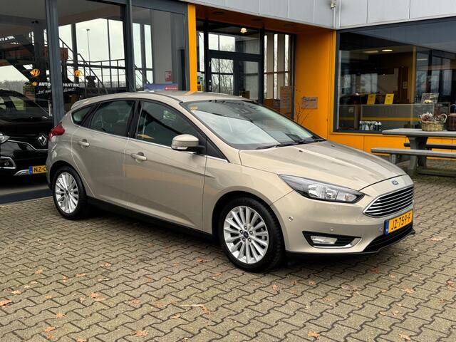 Ford FOCUS 1.0 EcoB. Titanium - stoel/stuurverwarm - camera - navi