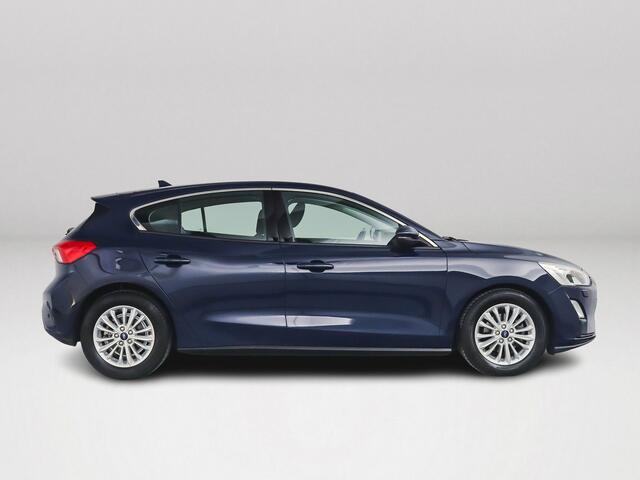Ford FOCUS EcoBoost Hybrid Trend Edition Business | Stoelverwarming
