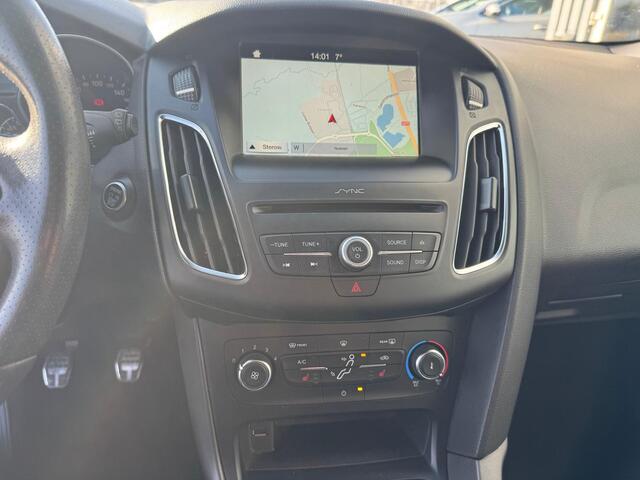 Ford FOCUS Wagon 1.0 eco boost st line navi