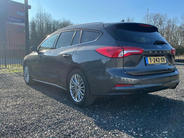 Ford FOCUS 1.0 125 pk Titanium-X automaat, navi, camera, winterpack