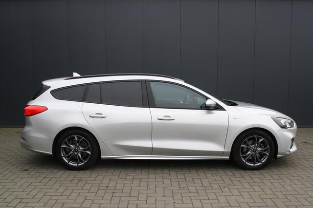 Ford FOCUS Wagon 1.0 EcoBoost Hybrid ST Line Business RIJKLAAR - NAVIGATIE - CAMERA