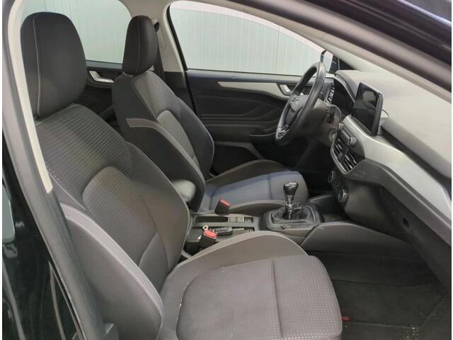 Ford FOCUS Wagon 1.5D 120Pk Edition Business / Trekhaak / Pdc.V+A / Navigatie / Airco / Radio-Multimedia /