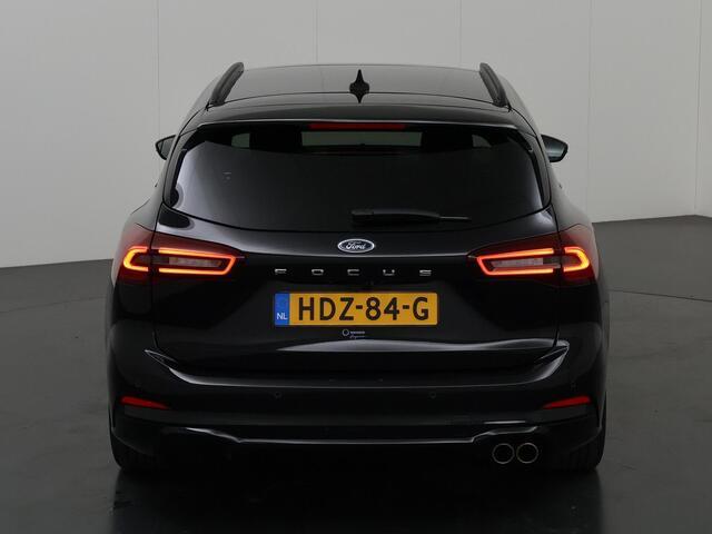 Ford FOCUS 1.0 EcoBoost Hybrid ST Line | Panoramadak | Parkeercamera | Winterpakket | Cruise Control Adaptief | Dodehoekdetectie | Navigatie |