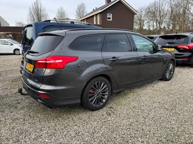Ford FOCUS Wagon 1.0 ST-Line,Winterpack,Carplay,Navi,Clima,Cruise,PDC,Trekh