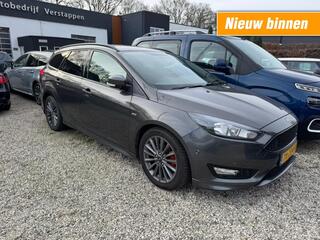 ford-focus-wagon-1.0-st-line,winter