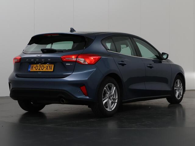 Ford FOCUS 1.0 EcoBoost Hybrid Trend Edition Business | Trekhaak | Full LED koplampen | Parkeercamera | Navigatie | Cruise Control |