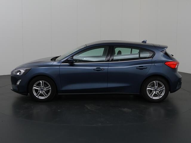 Ford FOCUS 1.0 EcoBoost Hybrid Trend Edition Business | Trekhaak | Full LED koplampen | Parkeercamera | Navigatie | Cruise Control |