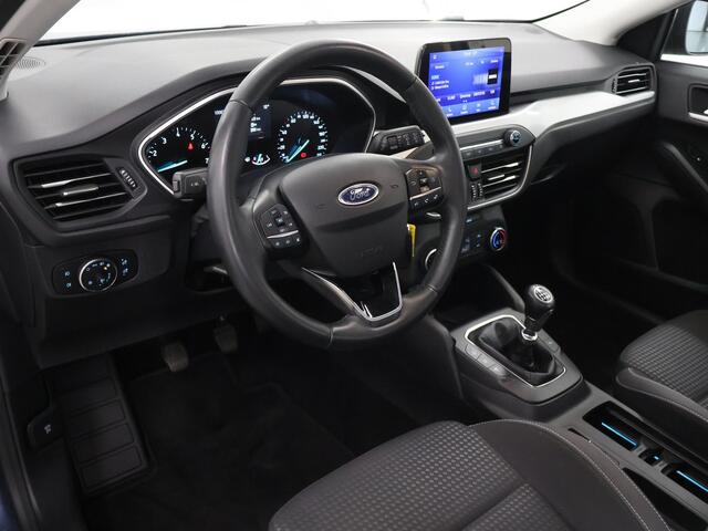Ford FOCUS 1.0 EcoBoost Hybrid Trend Edition Business | Trekhaak | Full LED koplampen | Parkeercamera | Navigatie | Cruise Control |