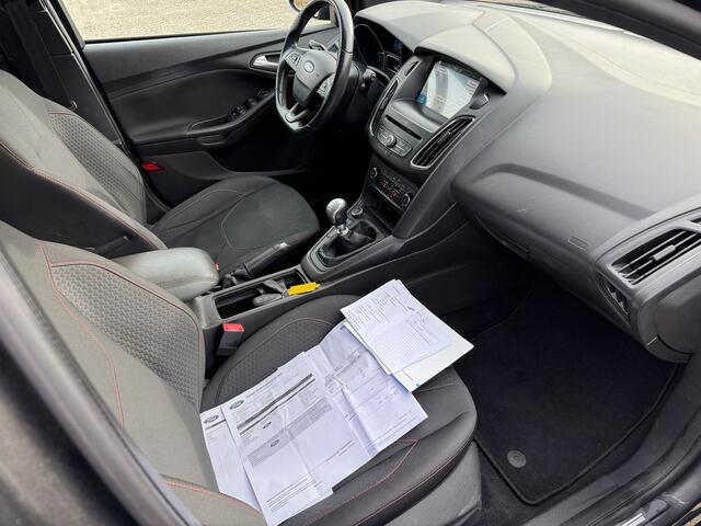 Ford FOCUS Wagon 1.0 ST-Line 141 PK Stoelverw/Carplay/Navi/Cruise/LMV/PDC