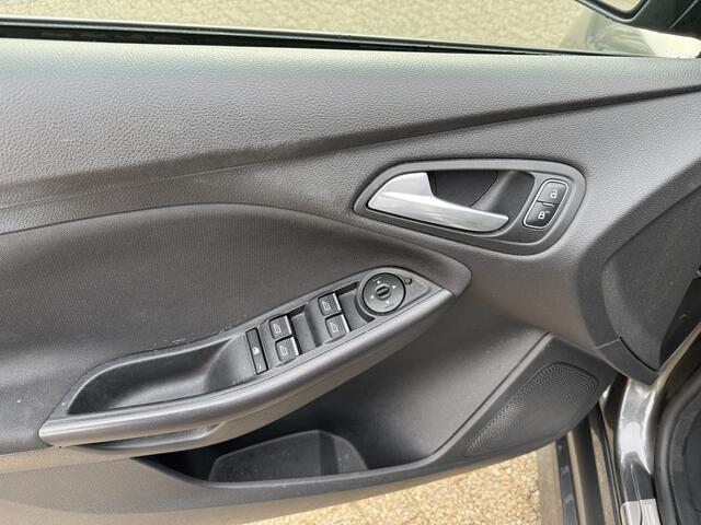 Ford FOCUS Wagon 1.0 ST-Line 141 PK Stoelverw/Carplay/Navi/Cruise/LMV/PDC