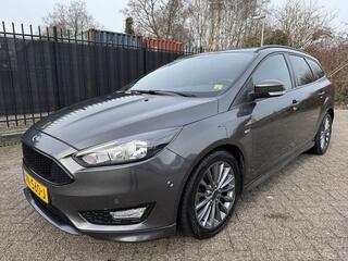 ford-focus-wagon-1.0-st-line-141-pk