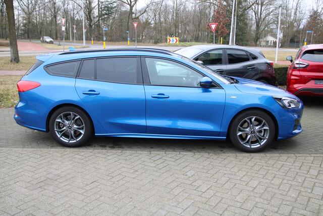 Ford FOCUS Wagon 1.0 EcoBoost 125 PK Hybrid ST Line Business TREKHAAK | NAVIGATIE | 17 LM VELGEN |