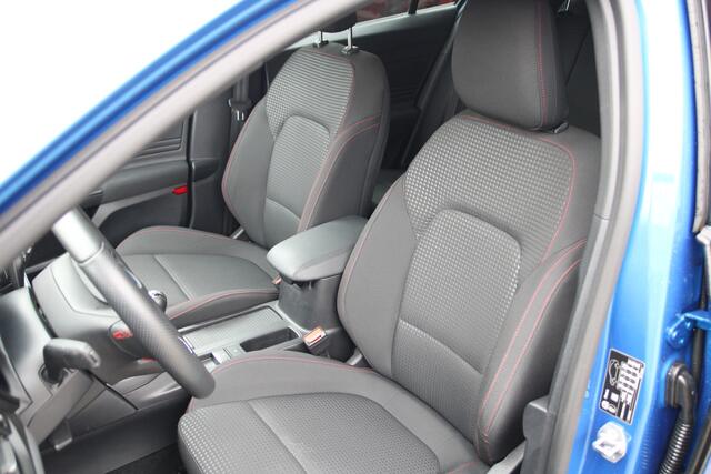 Ford FOCUS Wagon 1.0 EcoBoost 125 PK Hybrid ST Line Business TREKHAAK | NAVIGATIE | 17 LM VELGEN |
