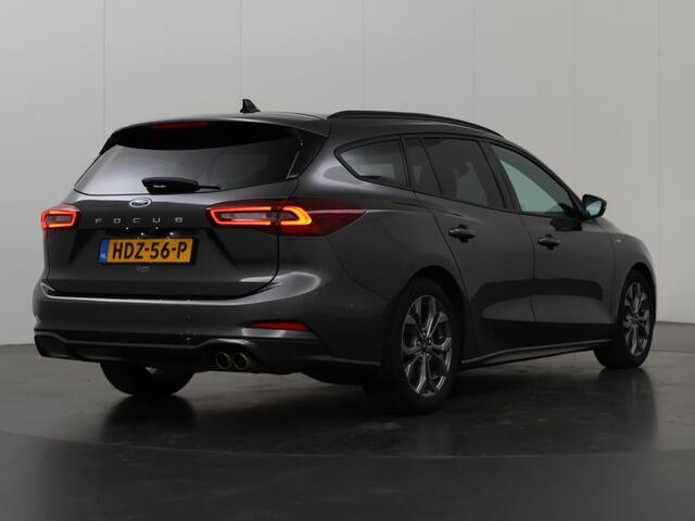 Ford FOCUS 1.0 EcoBoost Hybrid ST Line | Panoramadak | Parkeercamera | Winterpakket | Cruise Control Adaptief | Dodehoekdetectie | Navigatie |